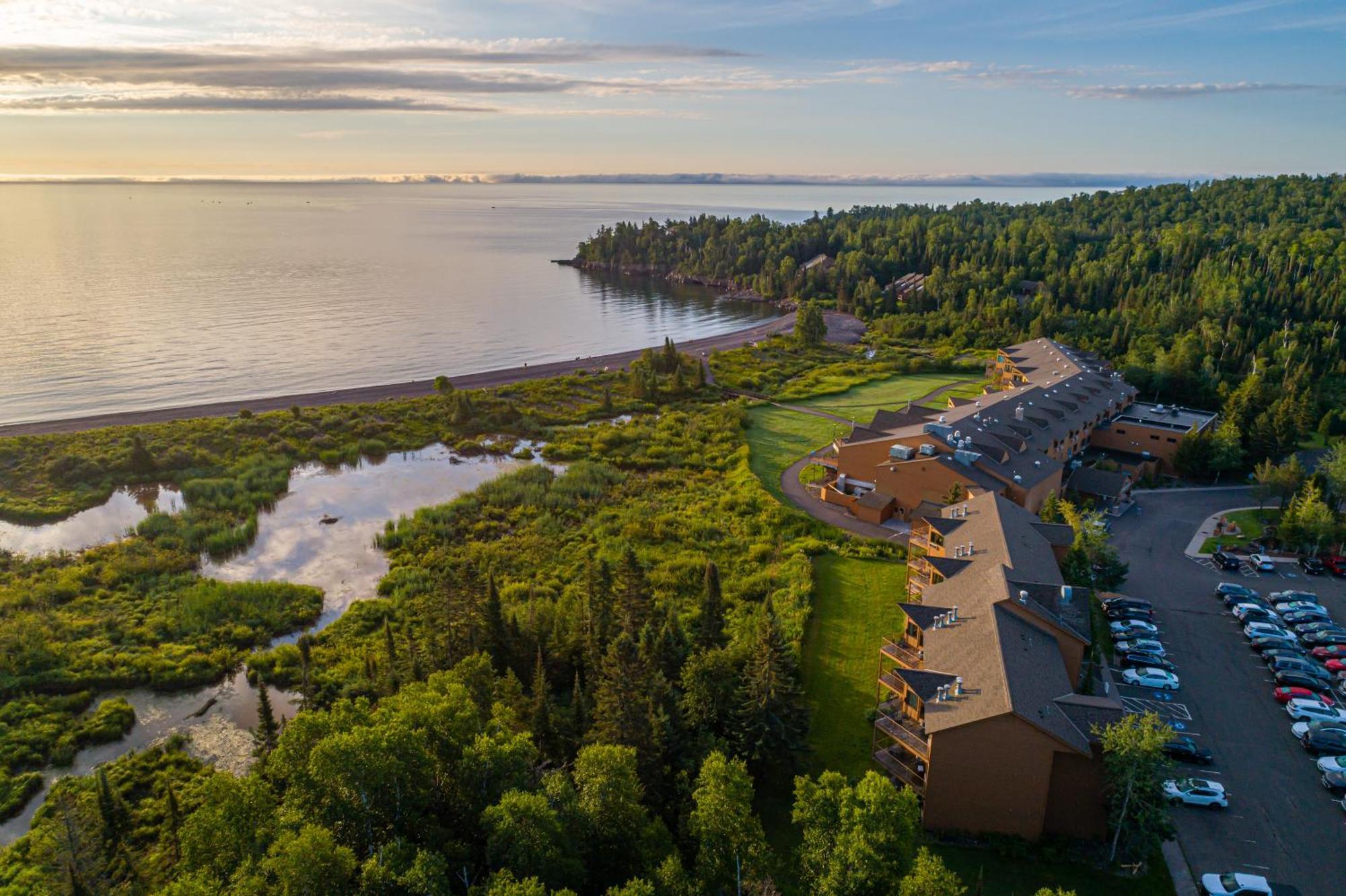 Superior Shores Resort Two Harbors Exteriör bild