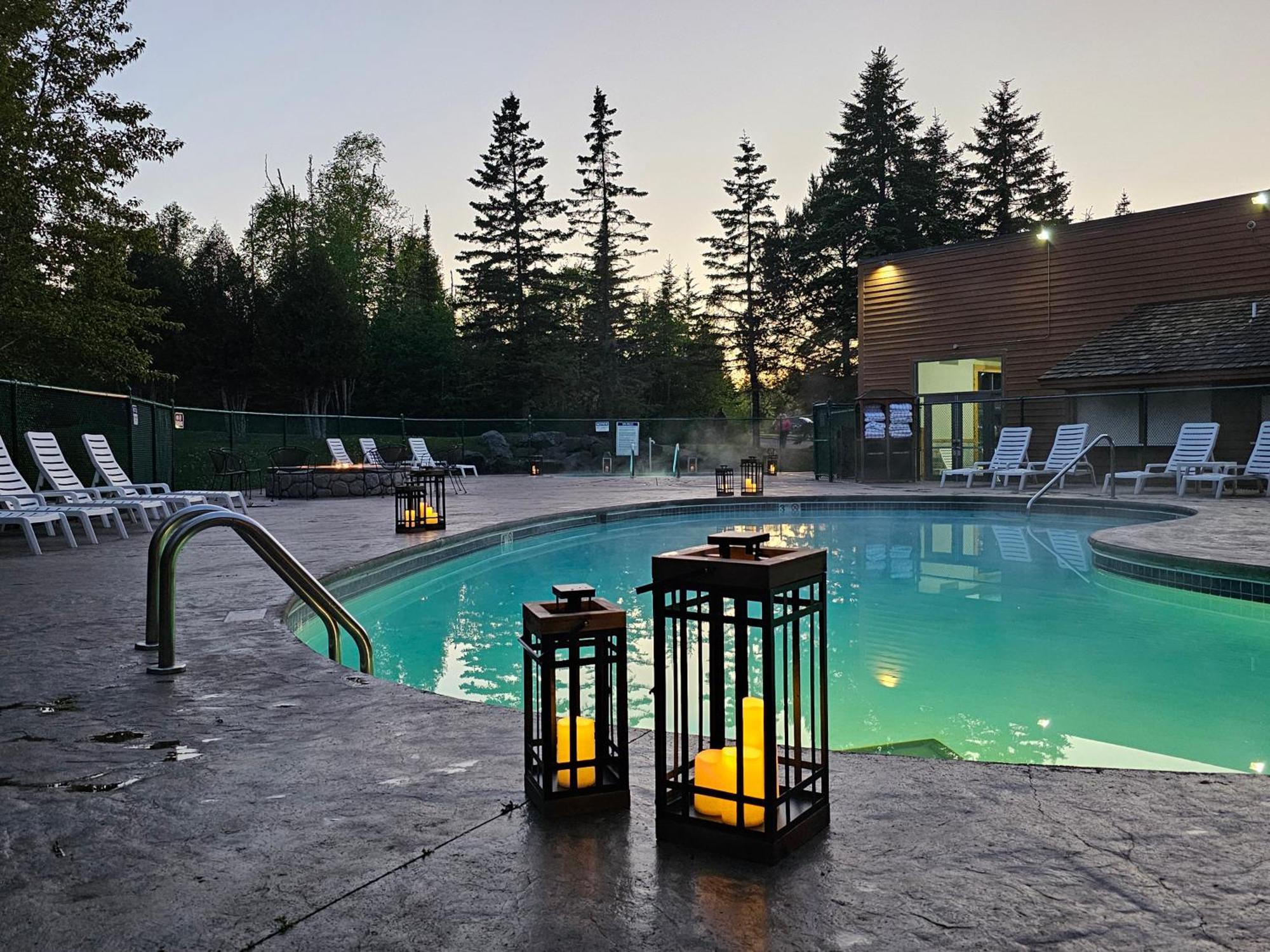 Superior Shores Resort Two Harbors Exteriör bild