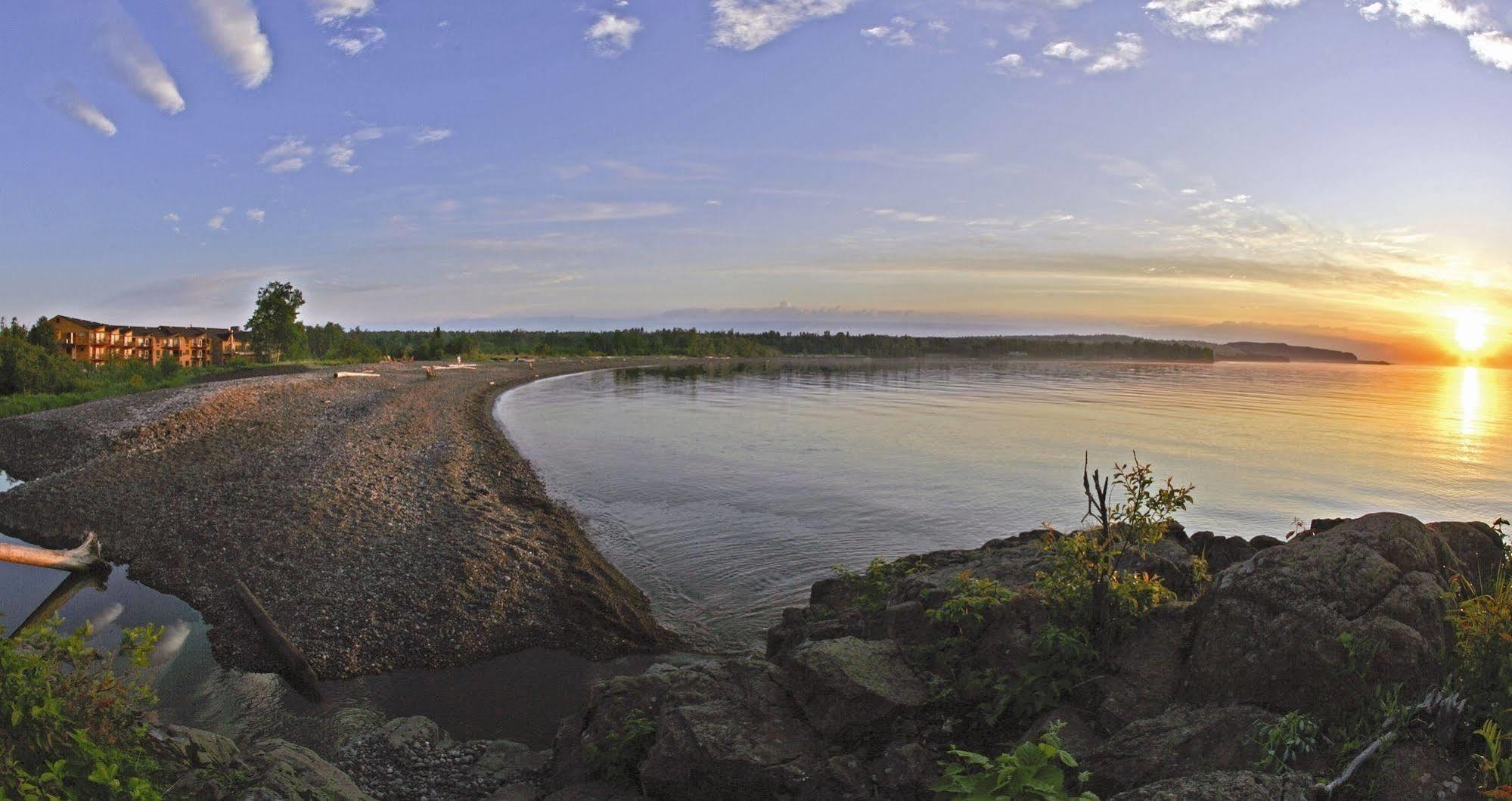 Superior Shores Resort Two Harbors Exteriör bild